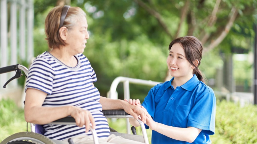 Navigating Foreign Caregiver Hiring in Canada: How to Simplify the Process